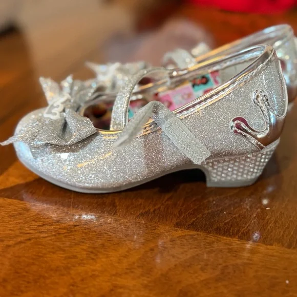 Toddler Disney Princess Mary Jane Heels Silver - Picture 1 of 4